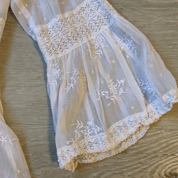 SOFT SURROUNDINGS White Floral Blouse‎ embroidered - Picture 12 of 16